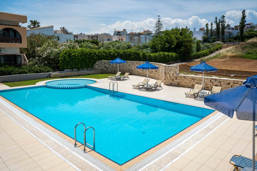 Irini Stalos Apartments Екстериор снимка