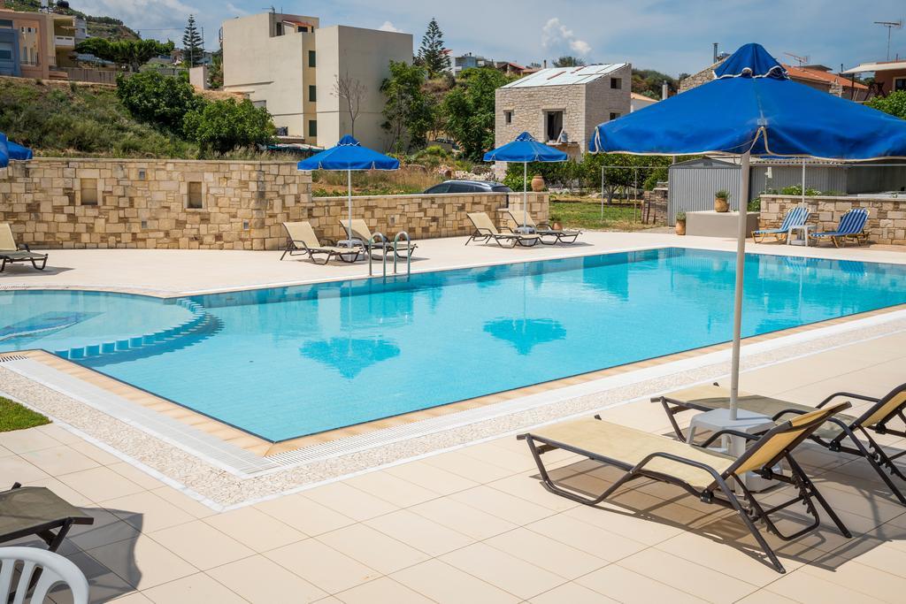Irini Stalos Apartments Екстериор снимка