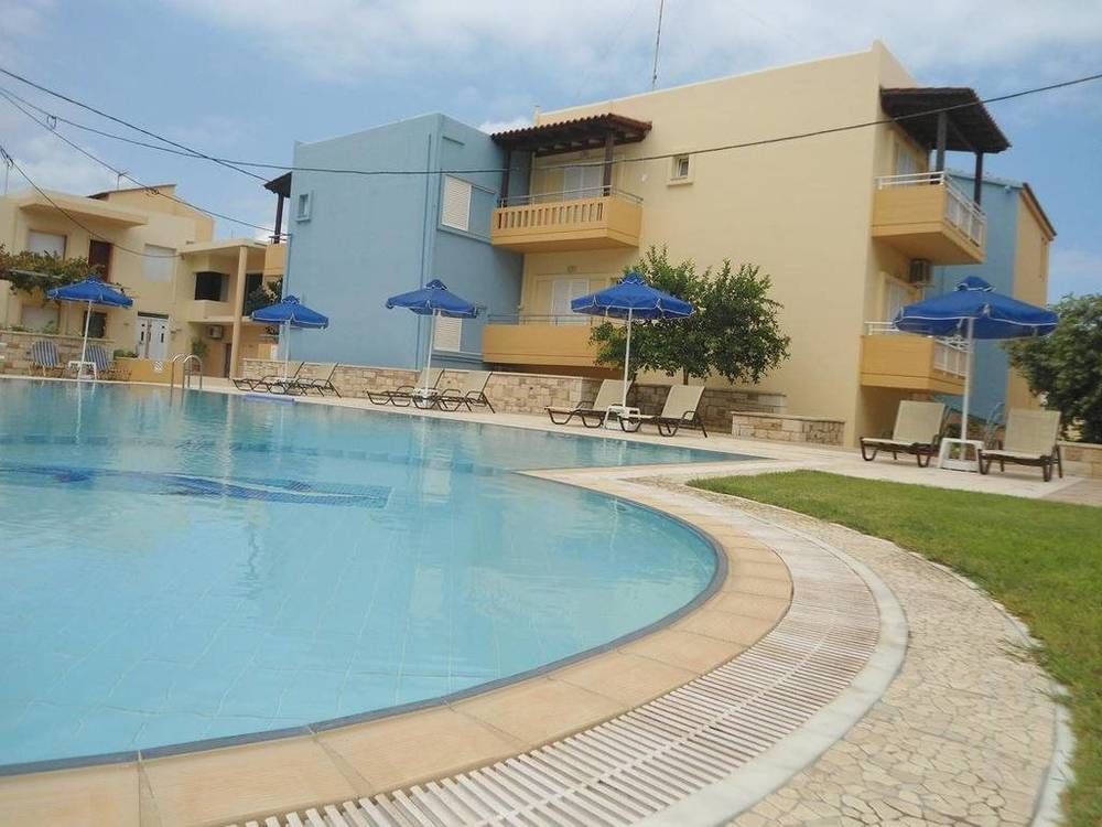 Irini Stalos Apartments Екстериор снимка