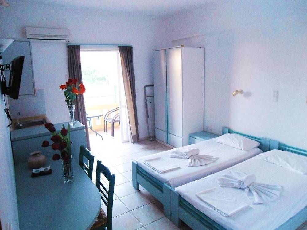 Irini Stalos Apartments Екстериор снимка