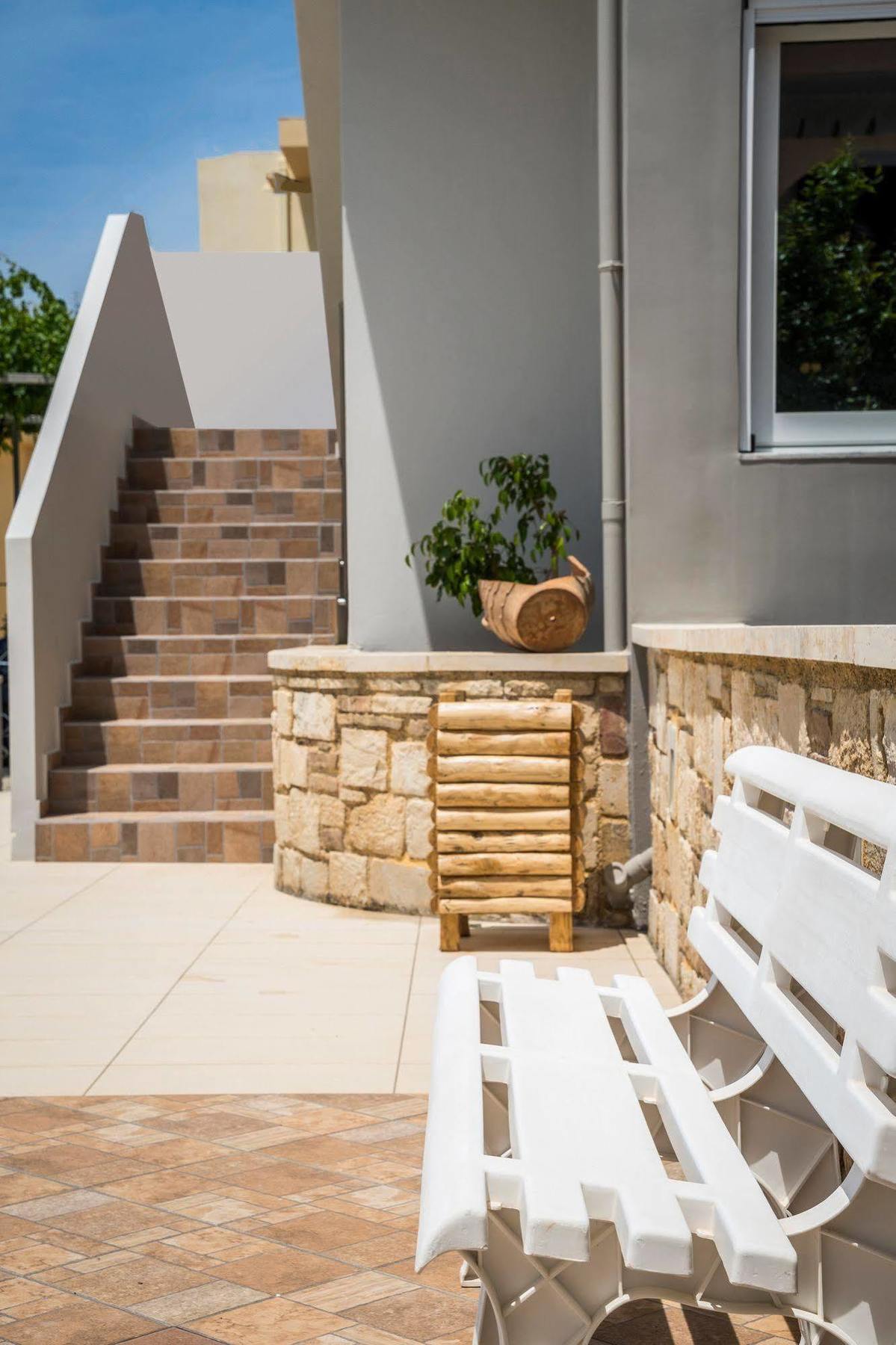 Irini Stalos Apartments Екстериор снимка