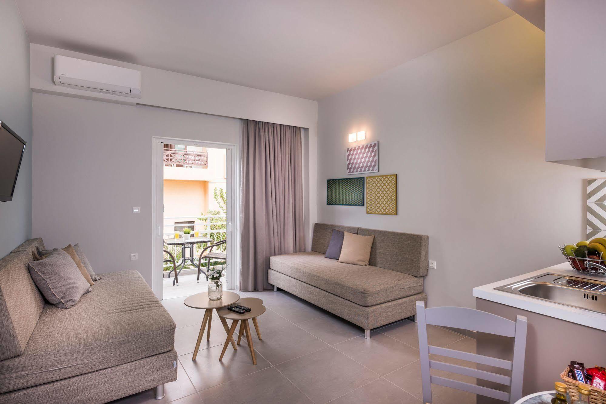 Irini Stalos Apartments Екстериор снимка