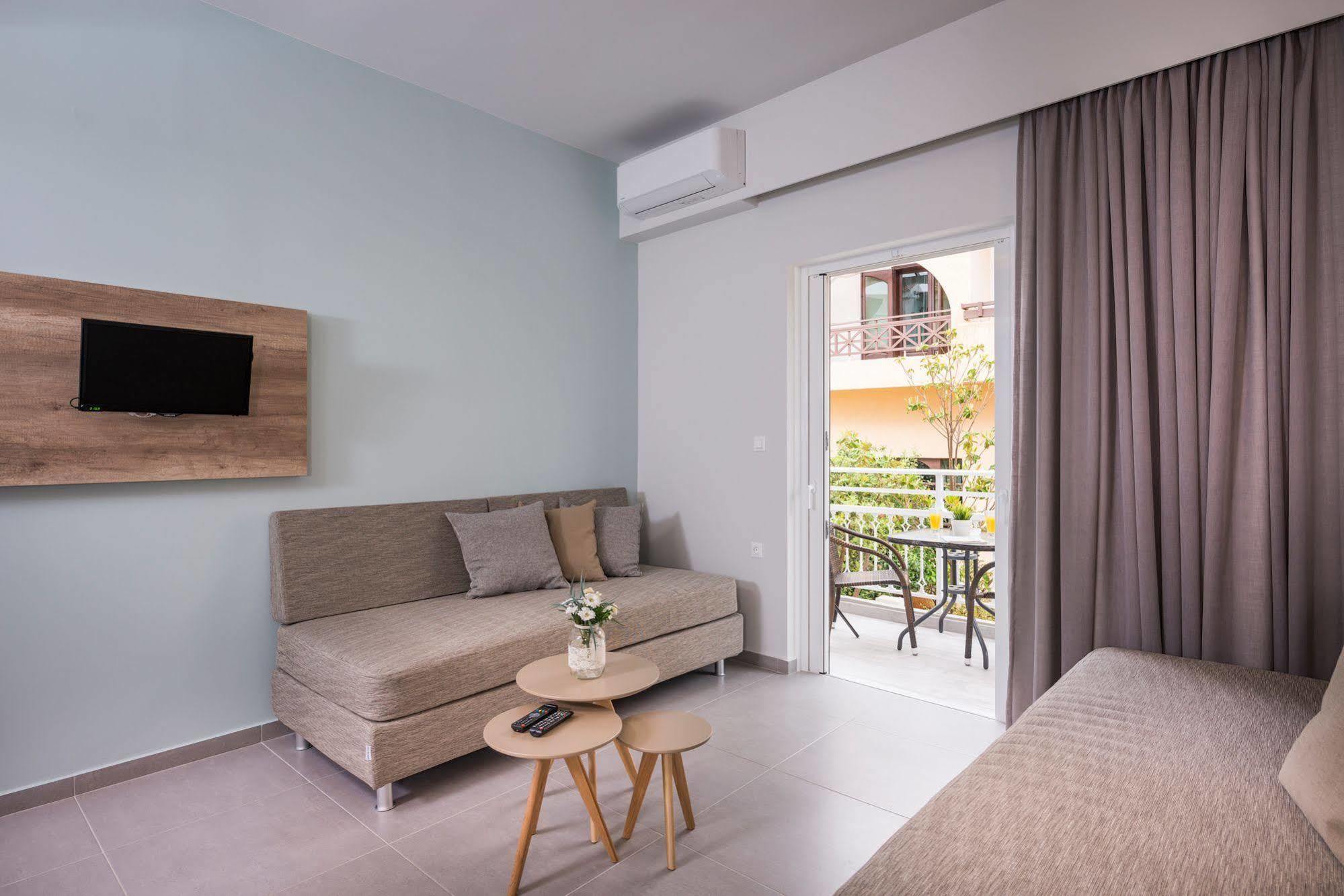 Irini Stalos Apartments Екстериор снимка
